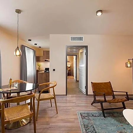 Apart Otel Master Linzergasse 4*