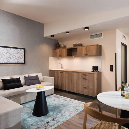 Apart Otel Master Linzergasse 4*