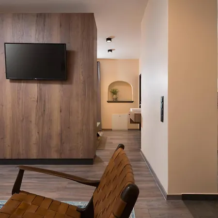 Aparthotel Master Linzergasse 4*